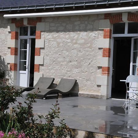 Petite Maison Des Roses - Gite 2 Personnes Brain-sur-Allonnes المظهر الخارجي الصورة